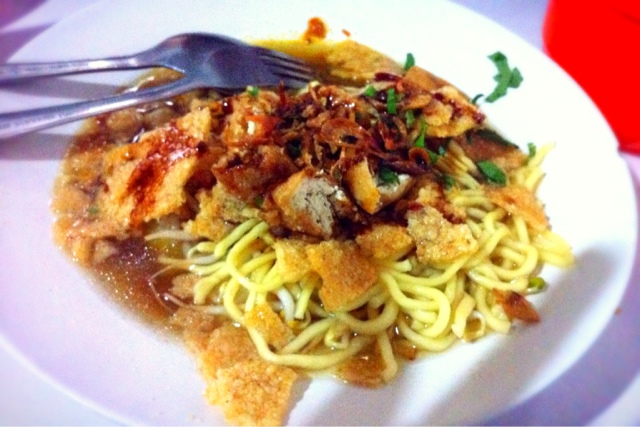 Mie Ayam Sabar Narima: Kenangan Hangat di Setiap Kuah